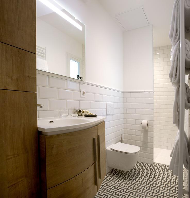 Douce Nuits Hotel Luaran gambar