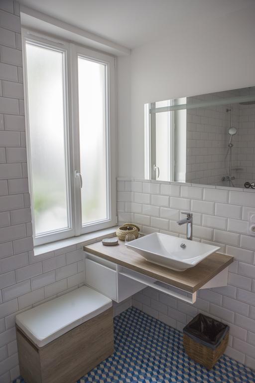 Douce Nuits Hotel Luaran gambar