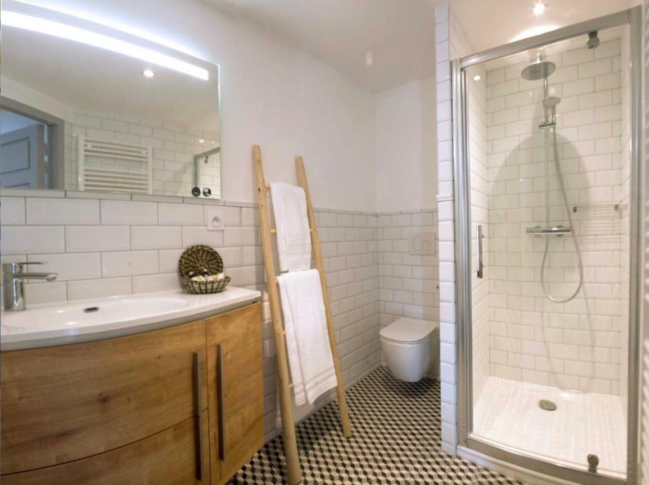 Douce Nuits Hotel Luaran gambar